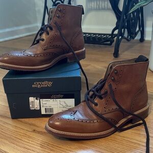 Men's Crosby Square Wing Tip Tan Boots. Fits like a 9/9.5